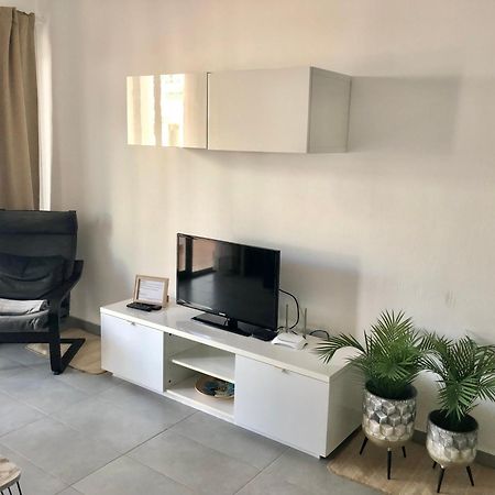 Ground Floor Apartment With Pool, Next To The Beach Costa Teguise Bagian luar foto