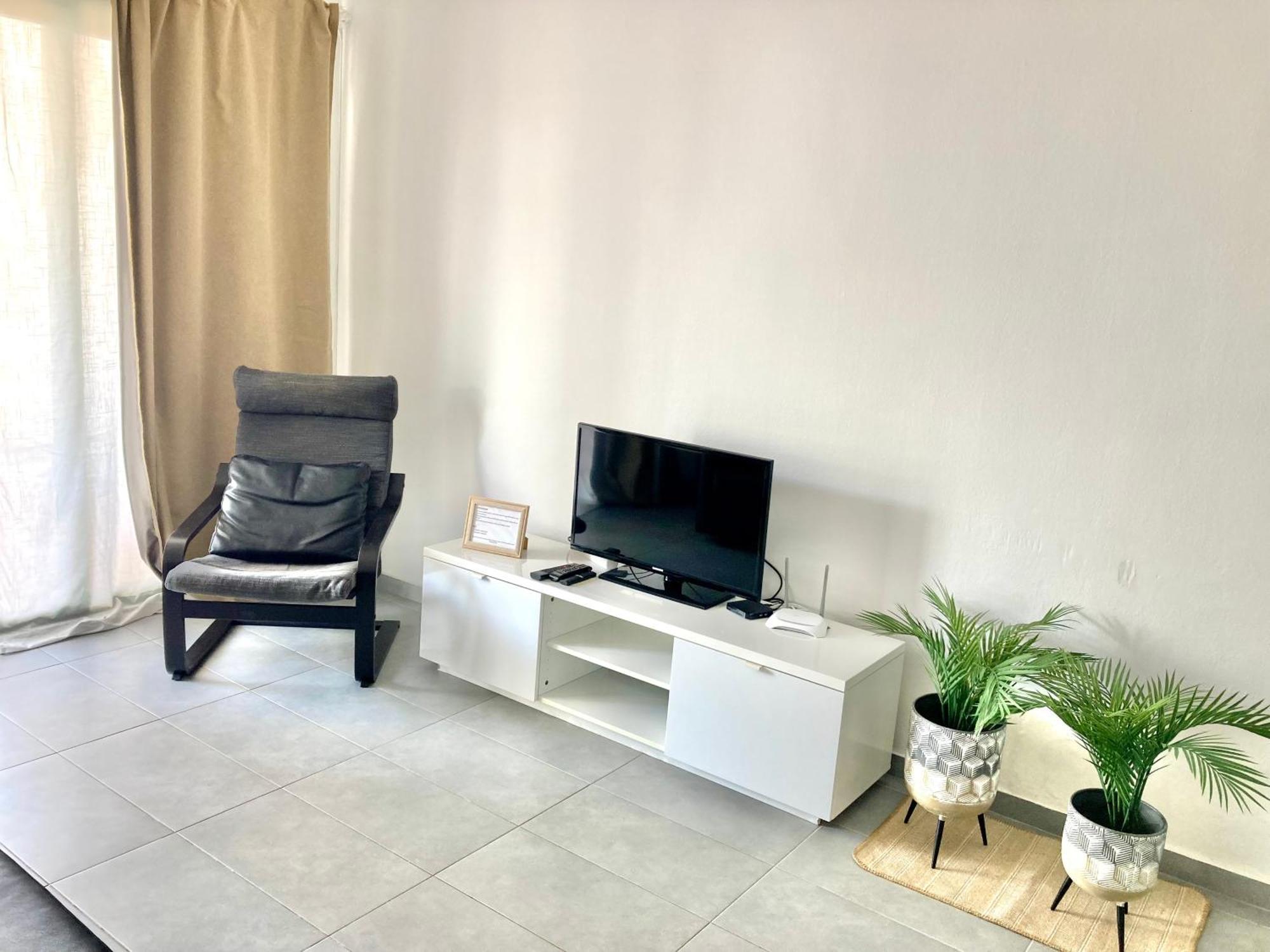 Ground Floor Apartment With Pool, Next To The Beach Costa Teguise Bagian luar foto
